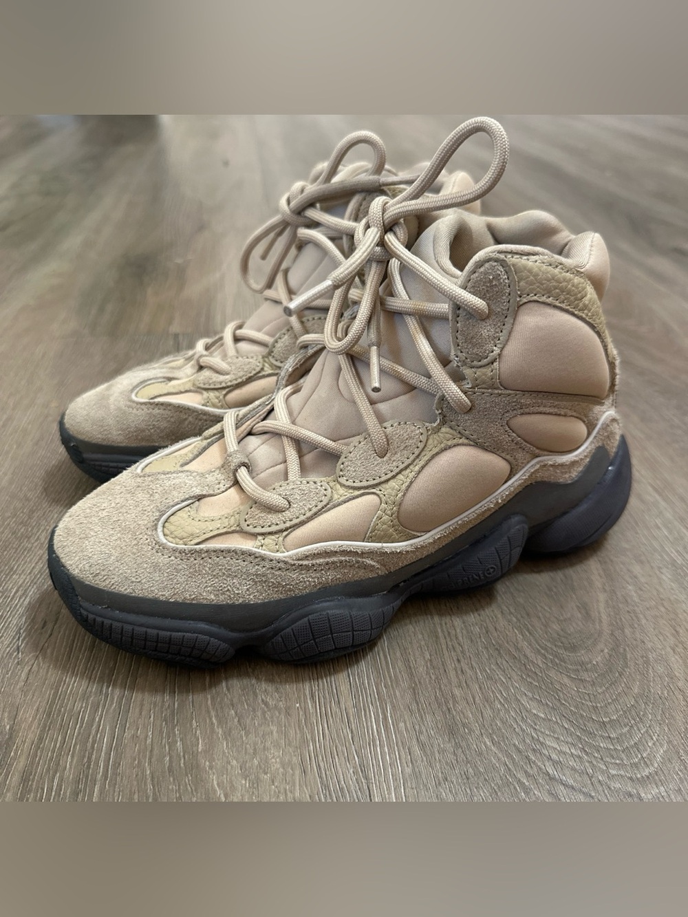 Adidas Yeezy 500 High Shale Warm Size 5.5 Men cream trainers #sneakers #yeezy